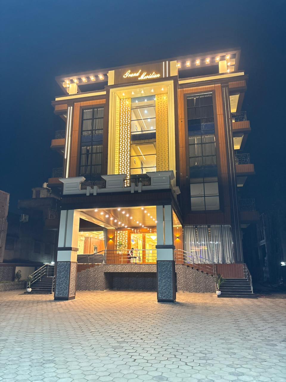 Grand Meridian Hotel Exterior